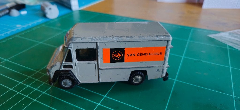 Commer van Lion Car, Hobby en Vrije tijd, Modelauto's | 1:43, Ophalen of Verzenden, Gebruikt, Bus of Vrachtwagen, Overige merken