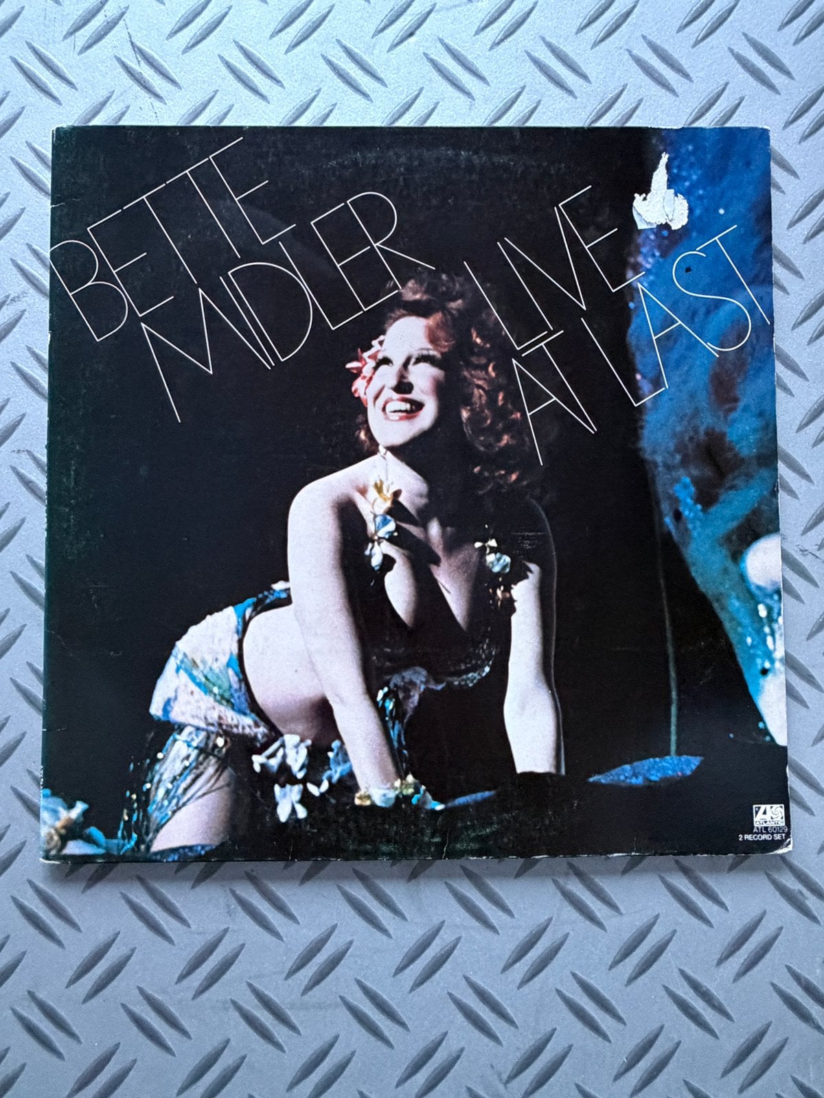Lp Bette Midler - live at Last, LP, Gebruikt, Pop, Dubbel-LP