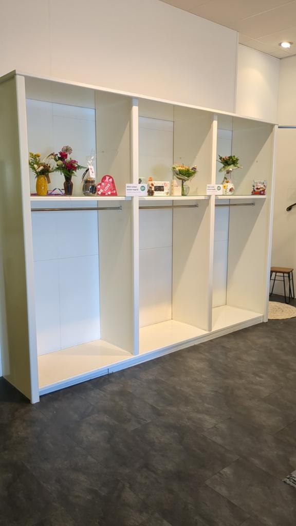 Zware MDF kasten gratis op te halen!, Ophalen, Gebruikt, 25 tot 50 cm, Minder dan 100 cm