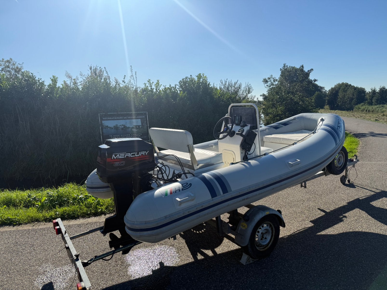 Foto 8 van Artigiana Batelli 430VS met 60pk Mercury en Trailer