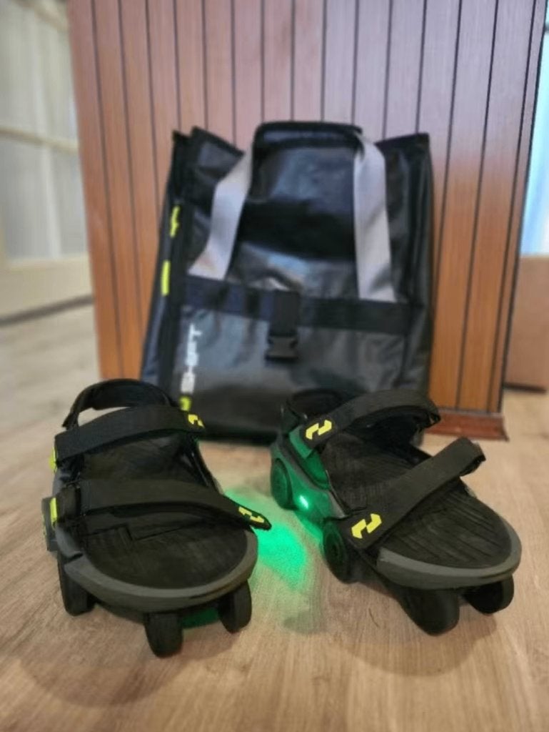Snelle Elektrische Schoenen | Moonwalkers, Ophalen of Verzenden, Zo goed als nieuw, Overige typen