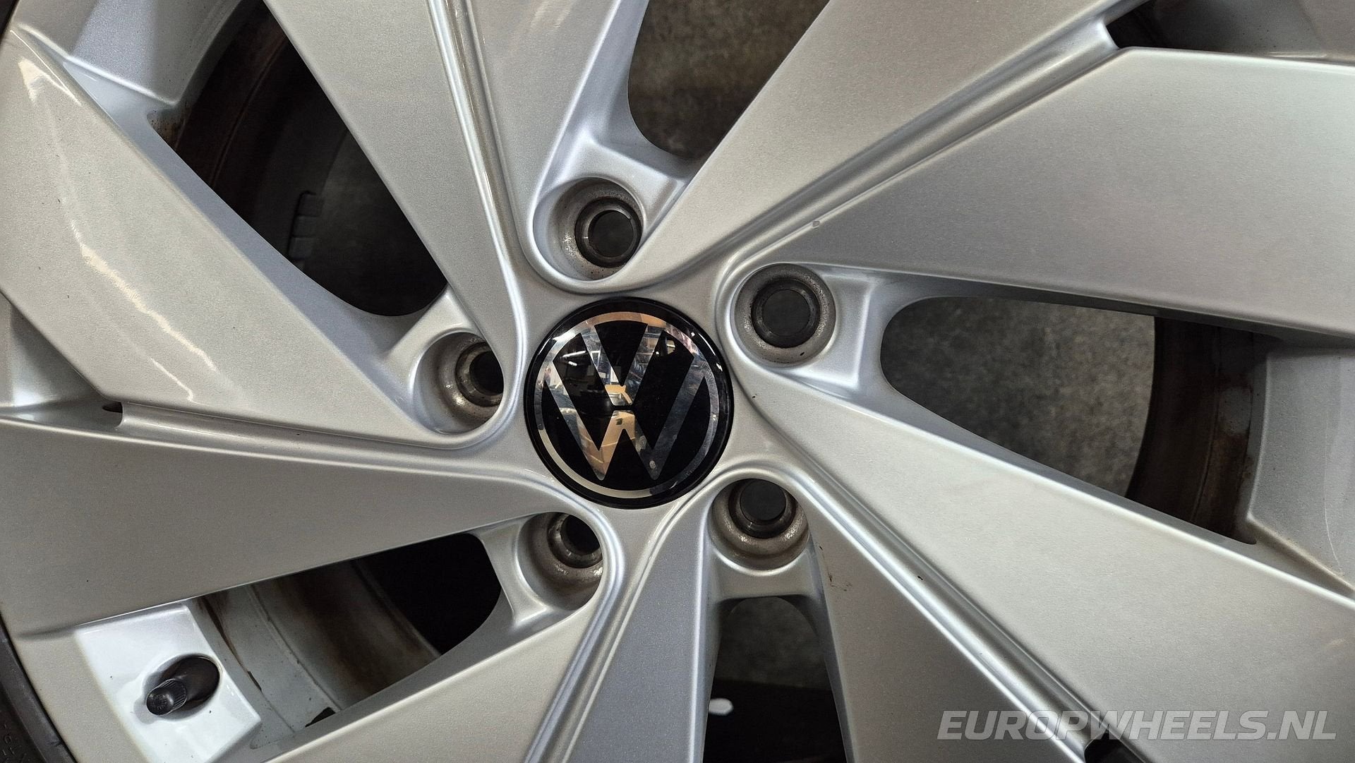 17 inch VW Golf 5 6 7 8 GTE velgen winterbanden, Gebruikt, -, -, Banden en Velgen
