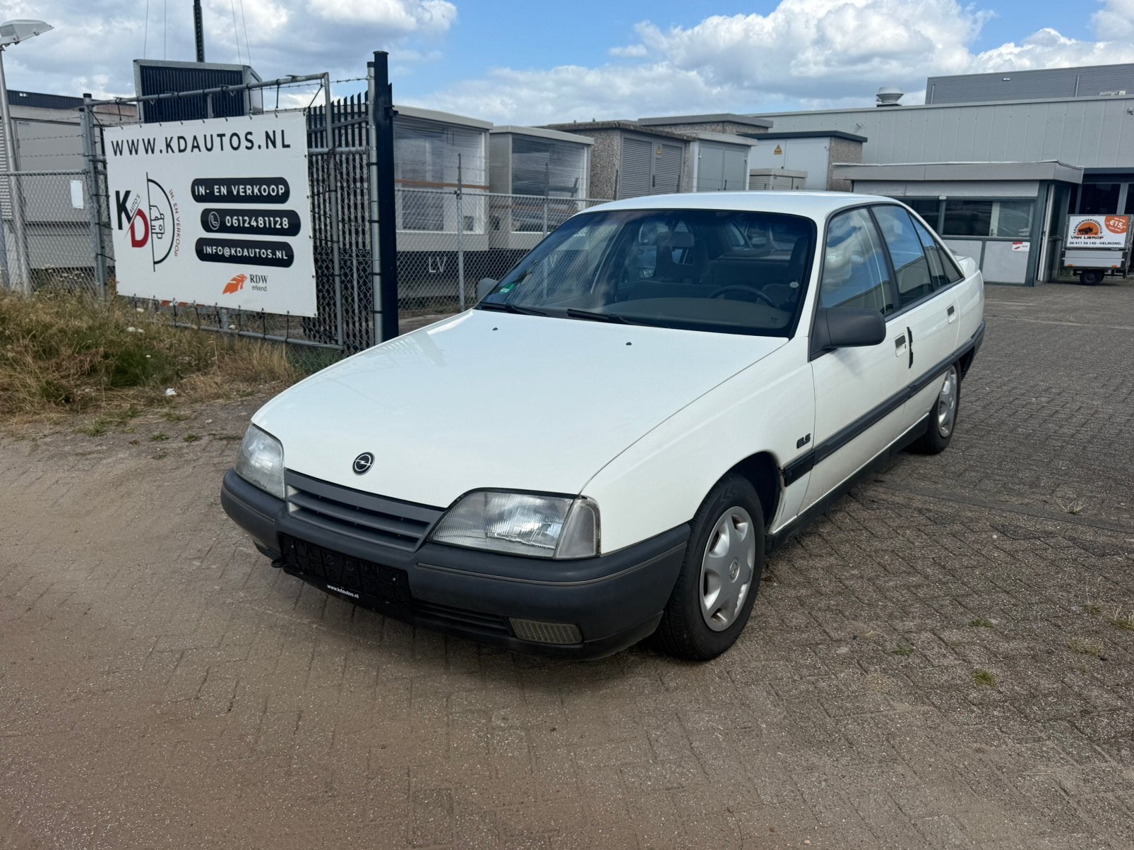 Opel Omega 2.0i Automaat 1987 1e Eigenaar 144.452km, Auto's, Opel, Automaat, Omega, Stof, Wit
