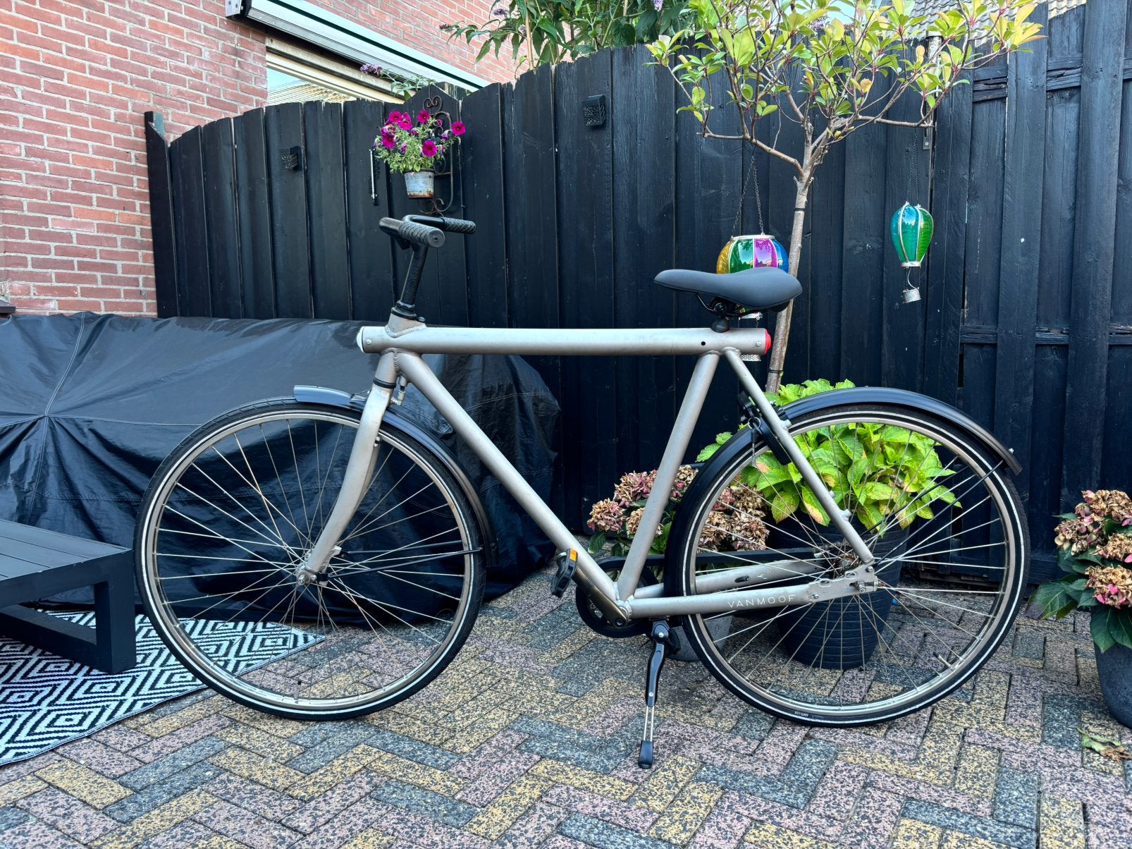 TK  een 28 inch vanmoof NO de laatste serie niet elektrisch, Fietsen en Brommers, Terugtraprem, Zo goed als nieuw, 57 tot 61 cm