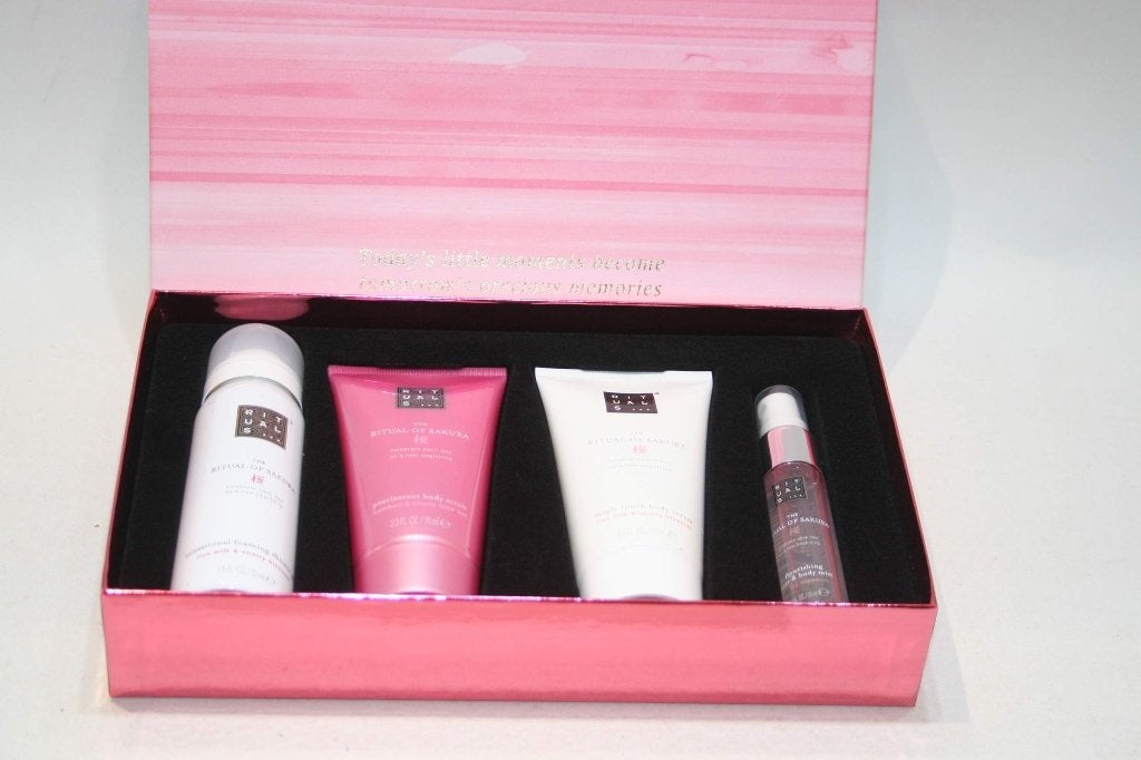 4-delige set Rituals of Sakura Cherry Blossom Nieuw & OVP, Ophalen of Verzenden, Nieuw, Bodylotion, Crème of Olie