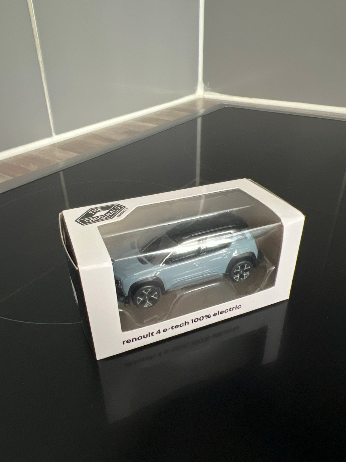 Renault 4 E-Tech 100% Elektrisch Modelauto 1:64, Ophalen of Verzenden, Nieuw, Overige typen
