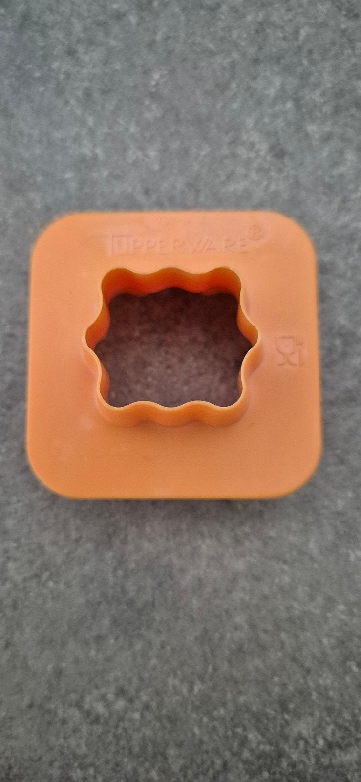 Tupperware boter of koekjesvorm oranje, Overige typen, Oranje, Ophalen of Verzenden, Zo goed als nieuw
