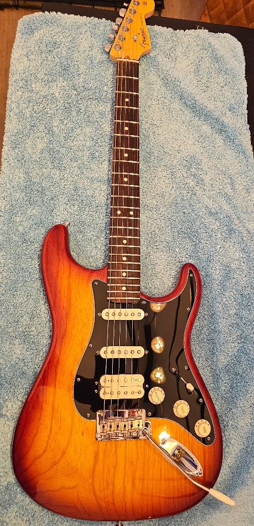 Fender Stratocaster, Muziek en Instrumenten, Ophalen, Zo goed als nieuw, Solid body, Fender