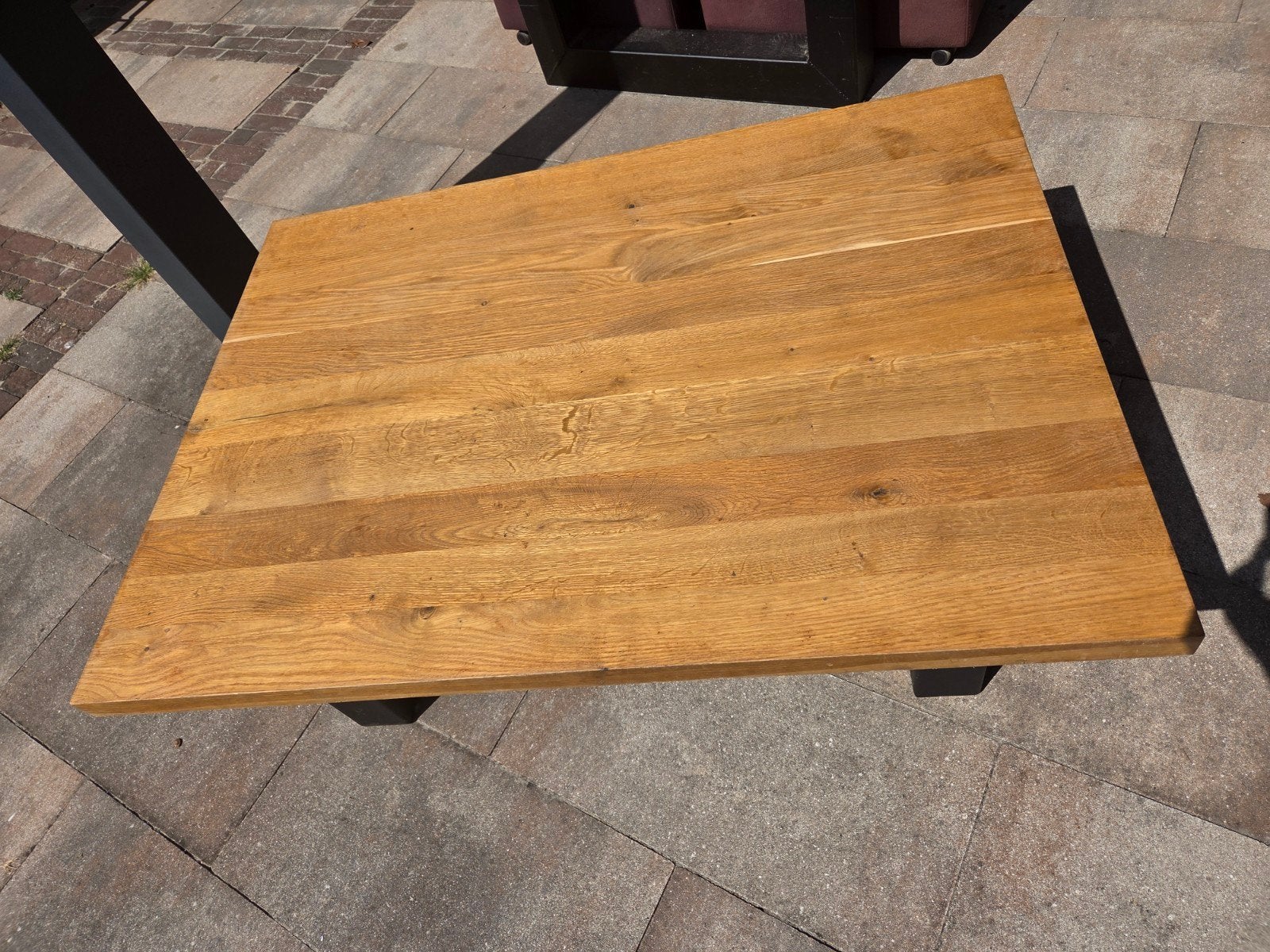 Robuuste eikenhouten tafel met metalen onderstel, Huis en Inrichting, Tafels | Eettafels, Ophalen, Gebruikt, 100 tot 150 cm, Industrieel, Modern