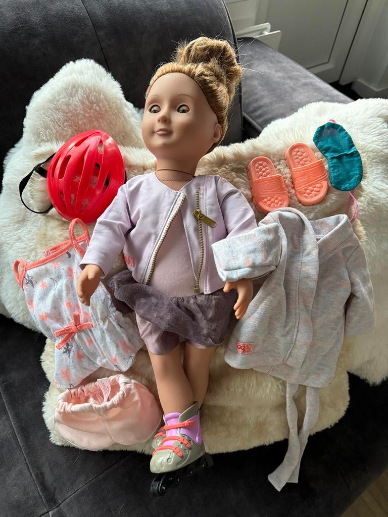 Mooie pop met accessoires, Ophalen, Babypop