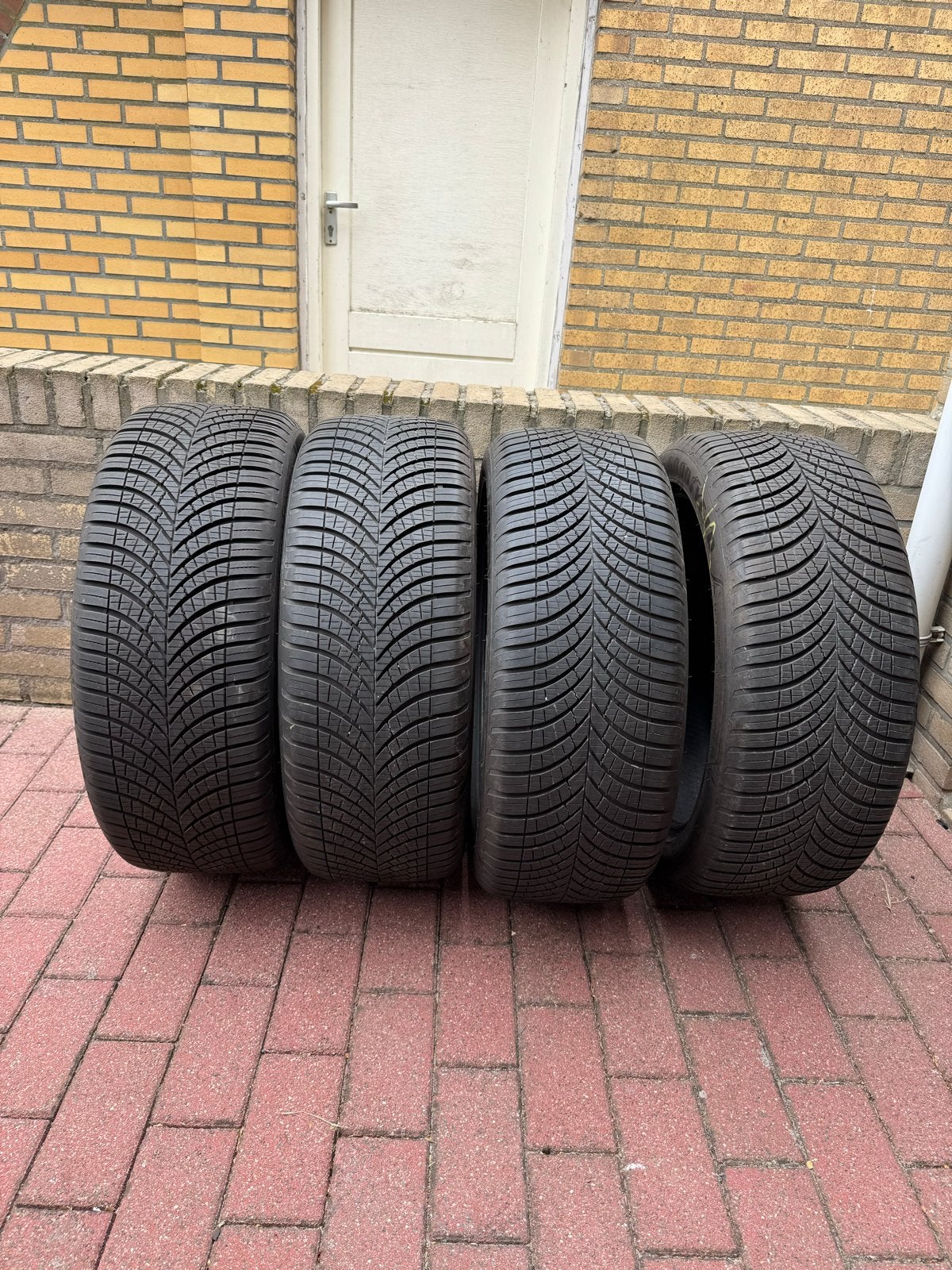 Goodyear Vector 4Seasons Gen-3 245/45R20 103W All Season, Ophalen, Gebruikt