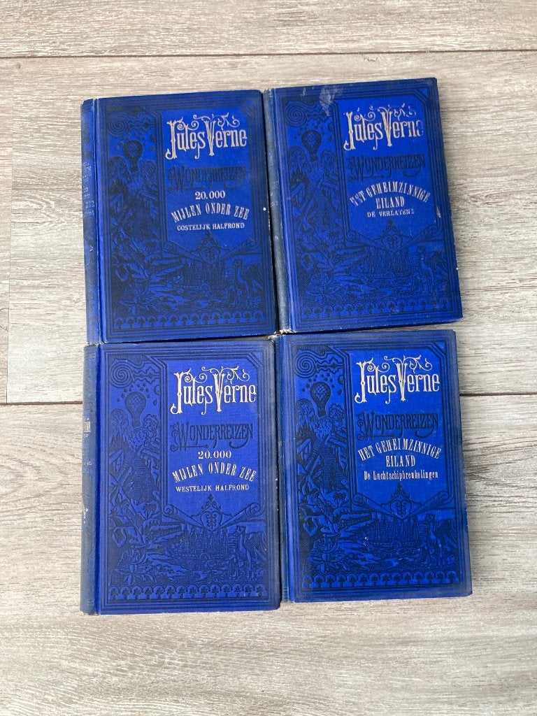 Jules Verne , antieke boeken uit 1920  20000 mijl onder zeen, Antiek en Kunst, Ophalen of Verzenden