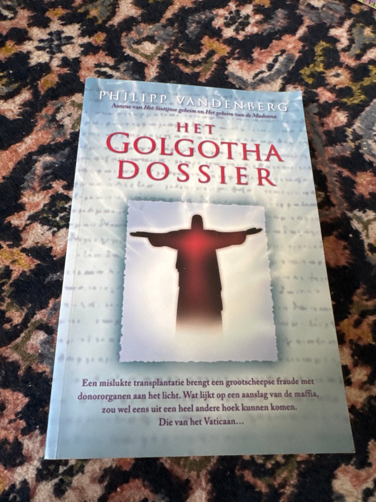 Het Golgotha Dossier - Philipp Vandenberg, Boeken, Romans, Zo goed als nieuw, Nederland, Ophalen