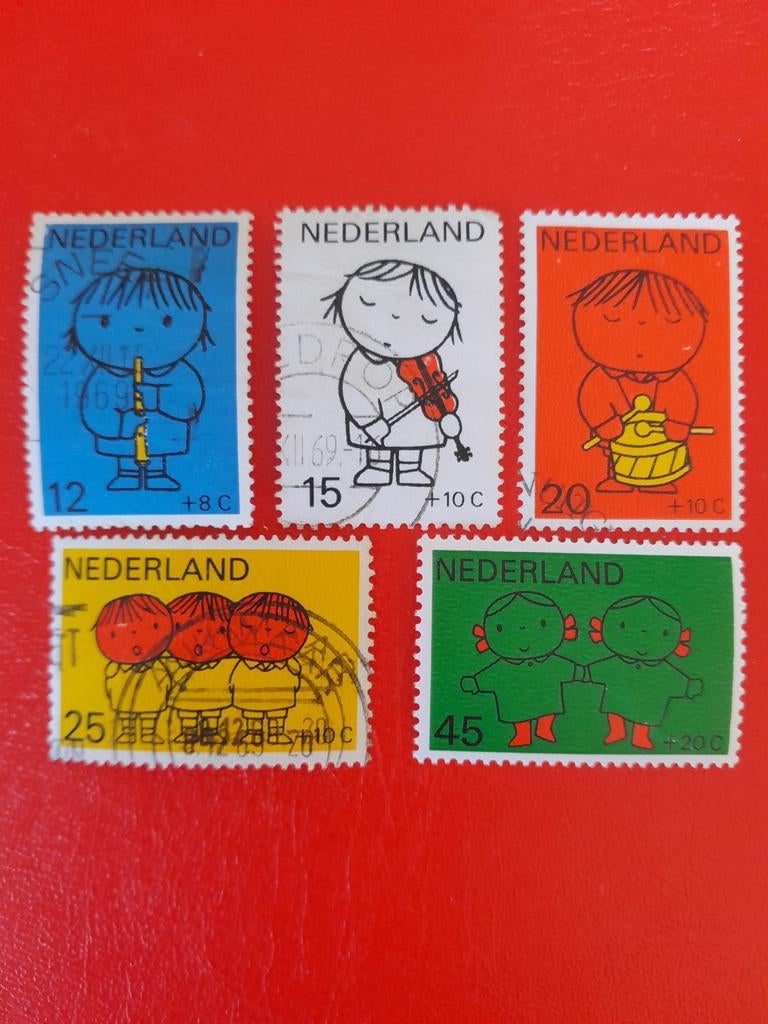 Postzegels Nederland (107), Ophalen of Verzenden