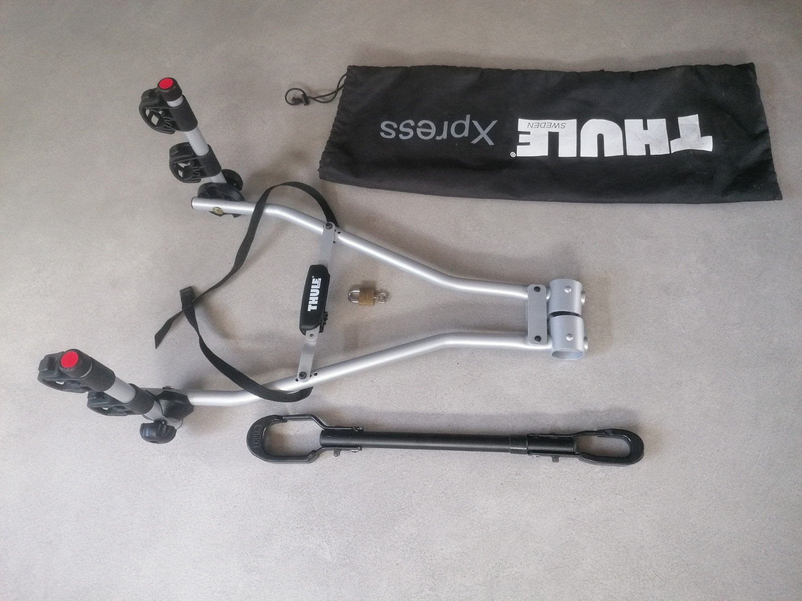 Thule Xpress 970 Trekhaak Fietsendrager + Frame Adapter, Auto diversen, Fietsendragers, Ophalen of Verzenden, 2 fietsen, Zo goed als nieuw