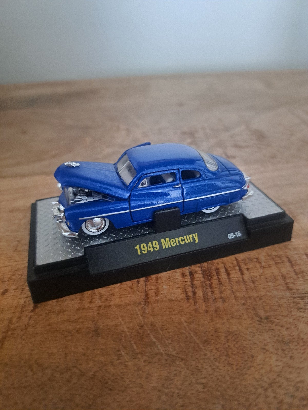 castline model mercury schaal 1:64, Gebruikt, Auto, Ophalen of Verzenden, N.b