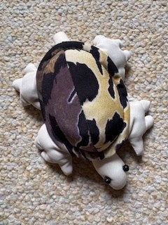 Goed gevulde schildpad van stof - Indonesische kunst, Ophalen, Zo goed als nieuw, Bruin, Overige materialen