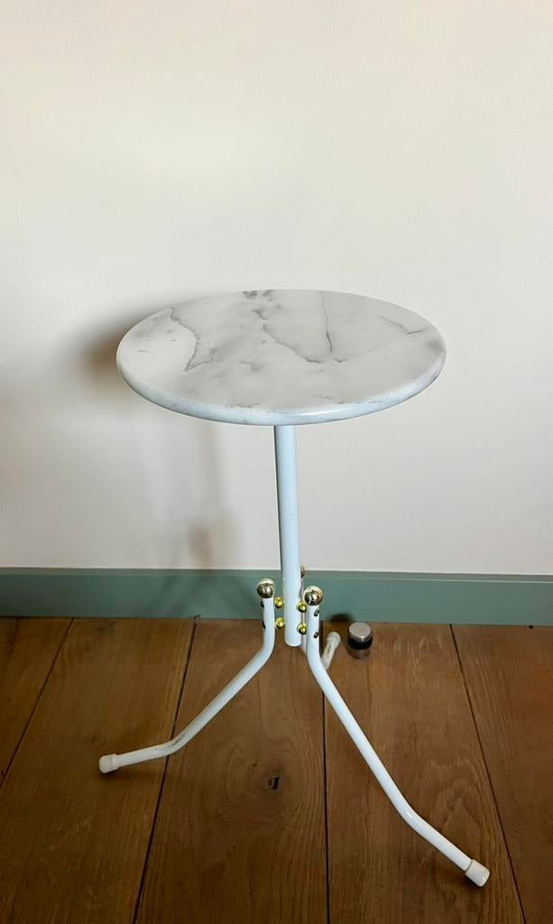 Vintage plantentafel marmer, Ophalen, Minder dan 55 cm, Metaal of Aluminium, Rond