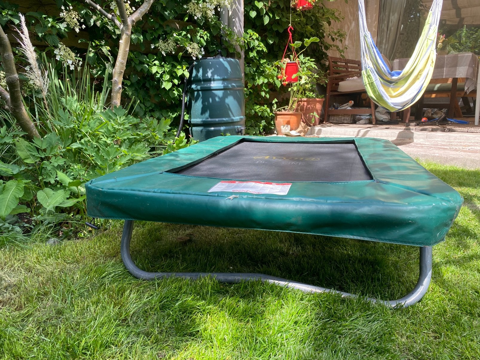 Avyna Fitness trampoline150x100cm, groen met beschermrand, Ophalen, Gebruikt
