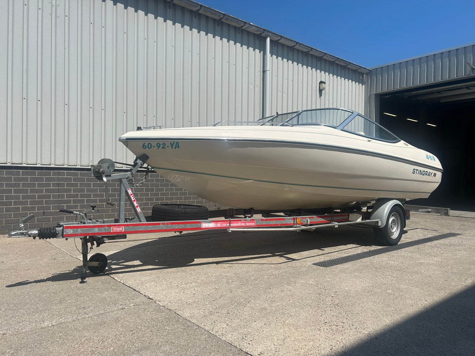 Tekoop: stingray 558ZP mercruiser 3.0L incl trailer, Watersport en Boten, Ophalen, Gebruikt, Binnenboordmotor, 120 tot 200 pk