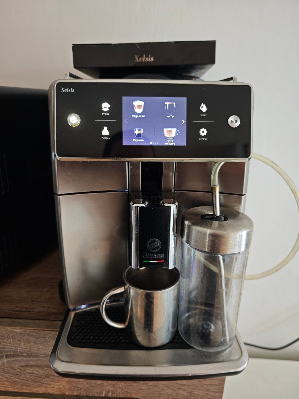 Saeco Xelsis koffiemashine, Ophalen, Koffiemachine