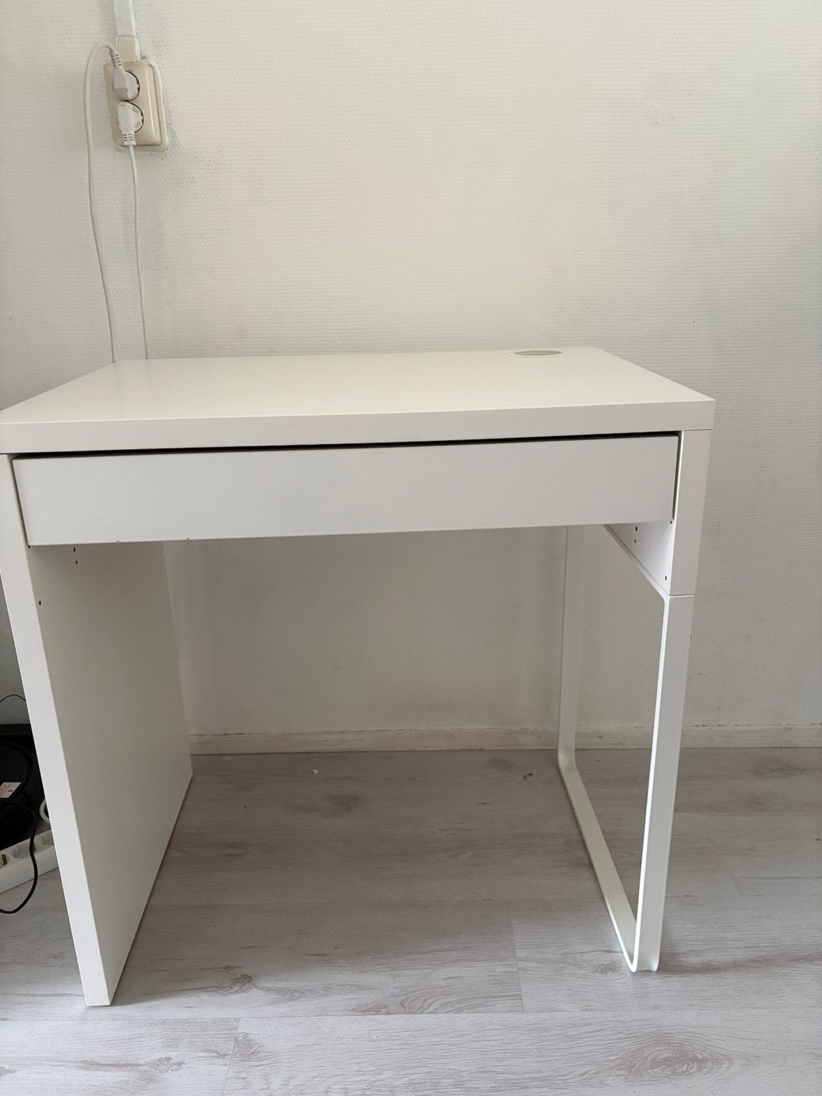Klein bureau - ikea micke, Ophalen, Gebruikt, Scandinavisch, Spaanplaat of MDF