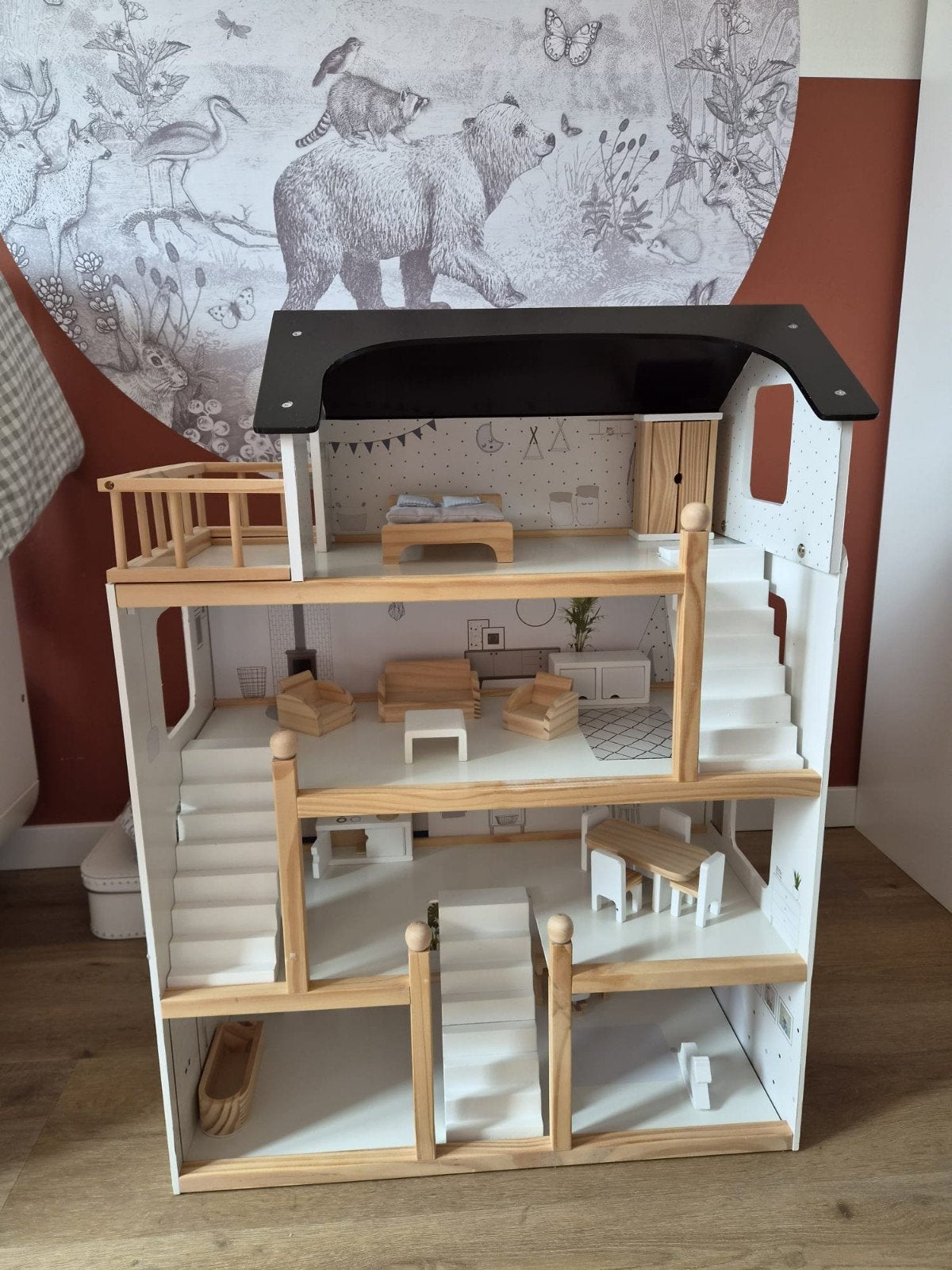 Petit Amelie Poppenhuis compleet met poppen en meubels, Ophalen of Verzenden, Zo goed als nieuw, Poppenhuis