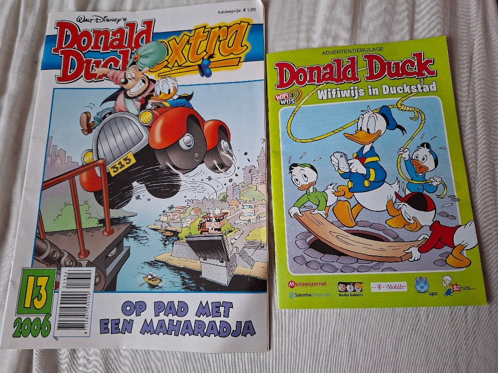 Donald Duck extra 13 2006 en Donald Duck wifiwijs in Ducksta, Meerdere stripboeken, Ophalen of Verzenden