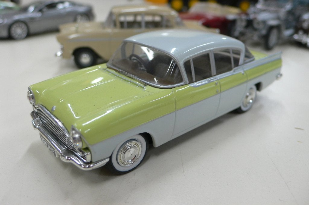vauxhall pa cresta 1958  - vanguards  1/43, Hobby en Vrije tijd, Modelauto's | 1:43, Nieuw, Auto, Vanguards, Verzenden