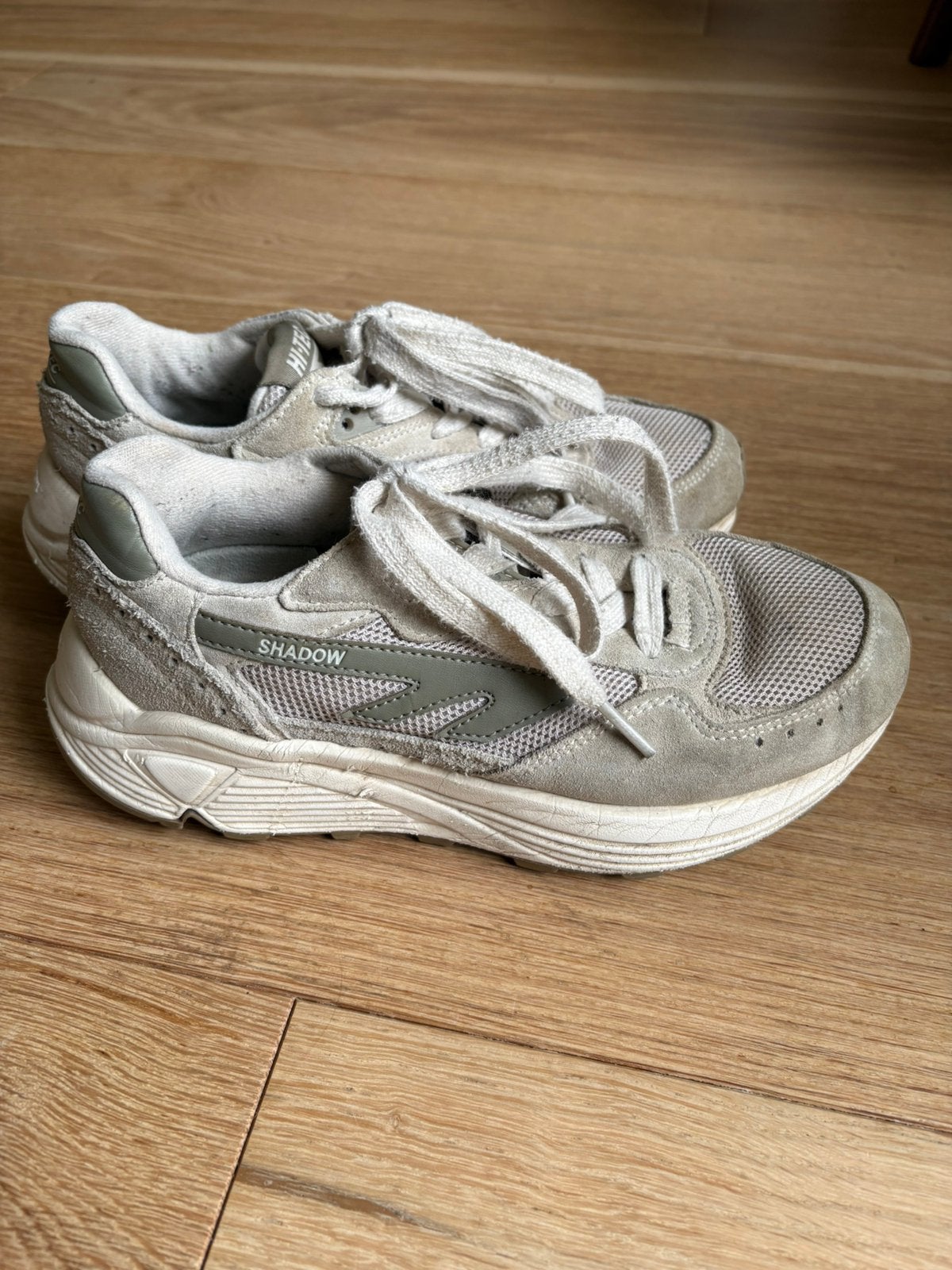 Hi-Tec Shadow, Ophalen of Verzenden, Gedragen, Sneakers of Gympen