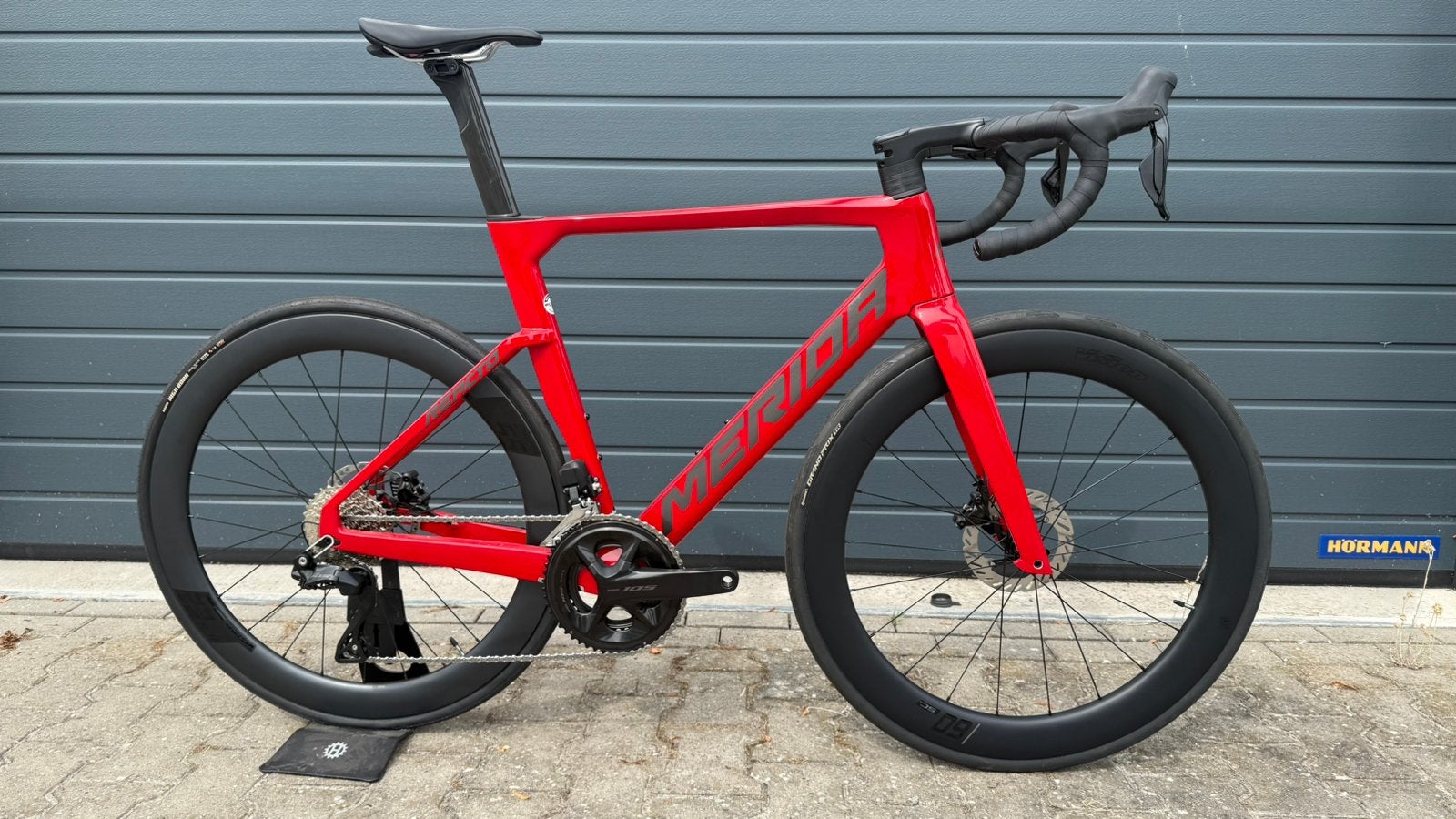 Merida Reacto 6000 (2026) afgeprijsd!, Fietsen en Brommers, 28 inch, Carbon, ,, Nieuw