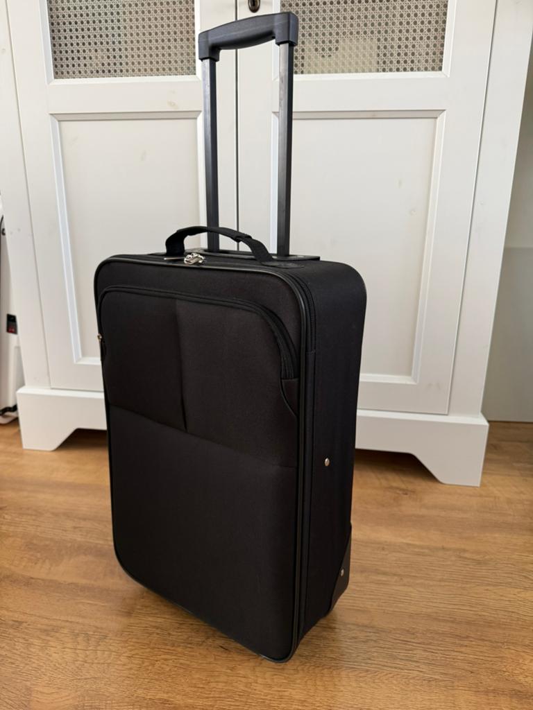 Cabin size trolley, Sieraden, Tassen en Uiterlijk, Koffers, Wieltjes, 50 tot 60 cm, Ophalen of Verzenden, Zo goed als nieuw