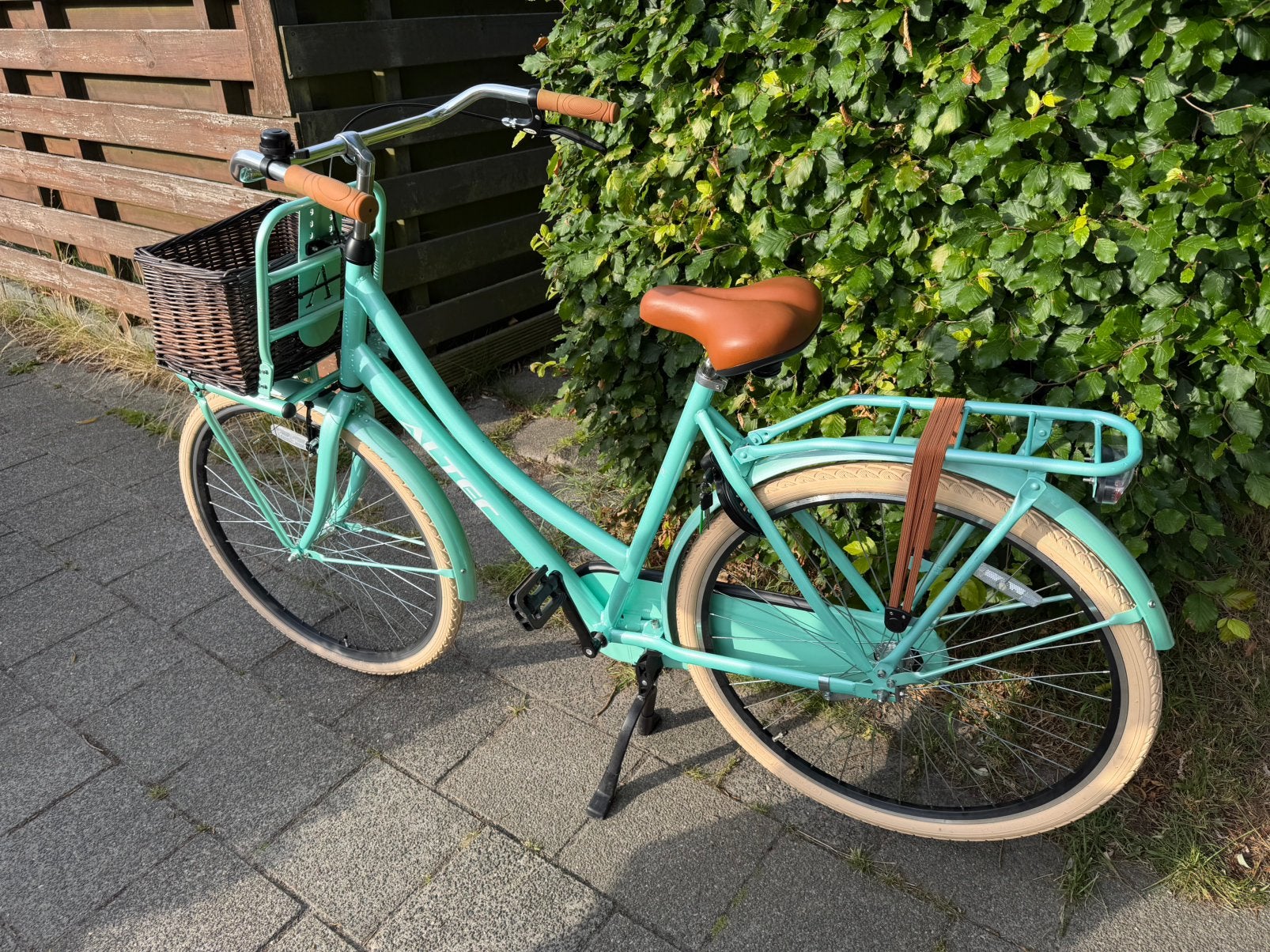 Te koop een Altec oma fiets, Terugtraprem, Ophalen, 26 inch of meer, Handrem