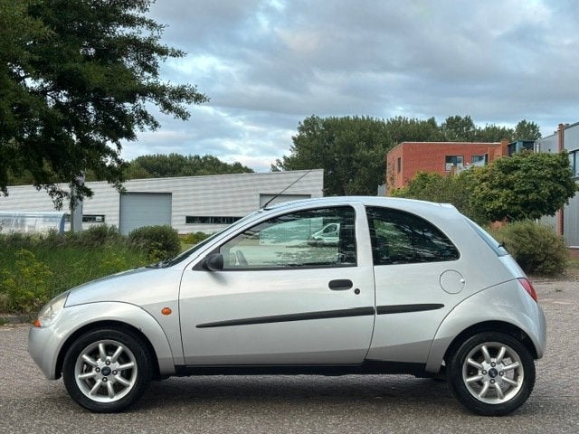Ford Ka 1.3 Cool & Sound Airco Electric pakket Audio/CD LMV, Voorwielaandrijving, 1299 cc, Stof, Gebruikt