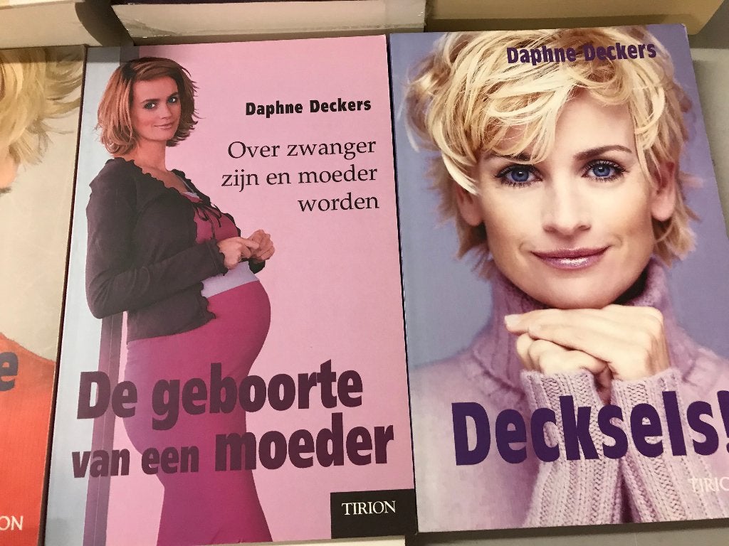 T.K. nog 10 Boeken van Daphne Dekkers zie actuele lijst, Boeken, Overige Boeken, Ophalen of Verzenden, Gelezen, Daphne Deckers