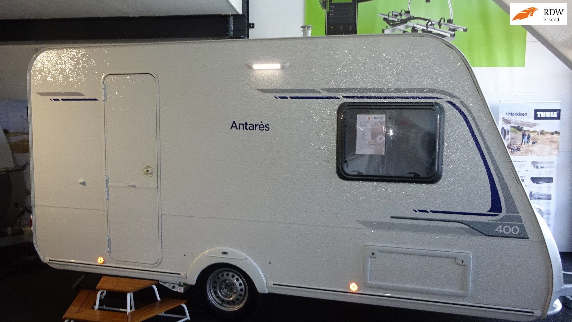 Caravelair ANTARES 400 2015 VASTBED middenzit 787 kg, Bedrijf, 750 - 1000 kg, Caravelair, Tot en met 4