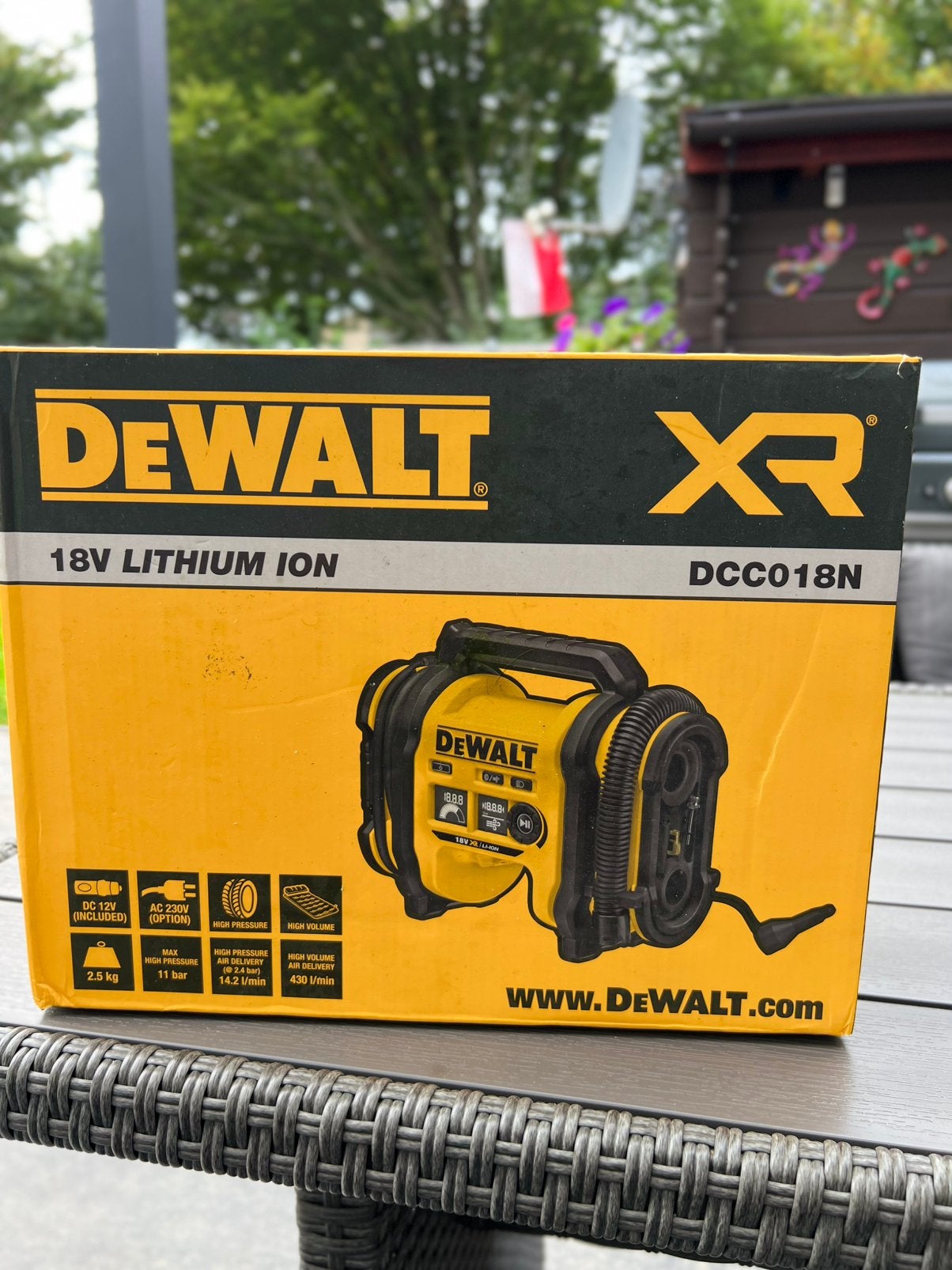 Dewalt DCC018B, Ophalen, Nieuw