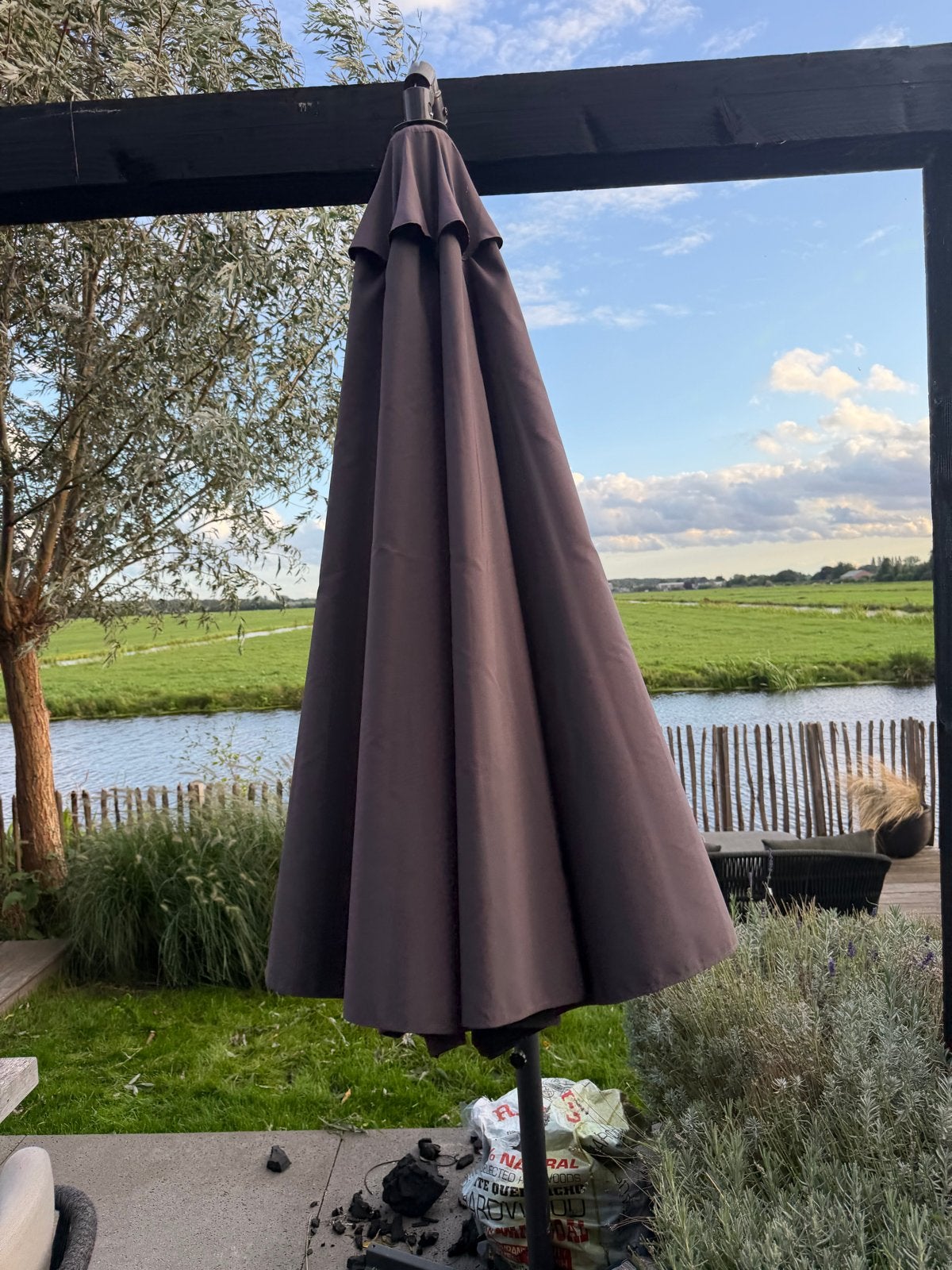 Central Park Zweefparasol Daze - D 290cm - Taupe, Tuin en Terras, Ophalen, Gebruikt, Kantelbaar, 2 tot 3 meter