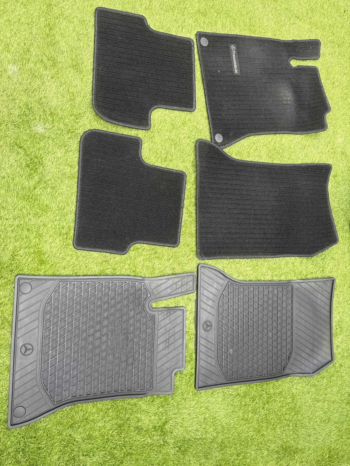 Mercedes-Benz automatten set (textiel en rubber), Auto diversen, Automatten, Ophalen of Verzenden, Gebruikt