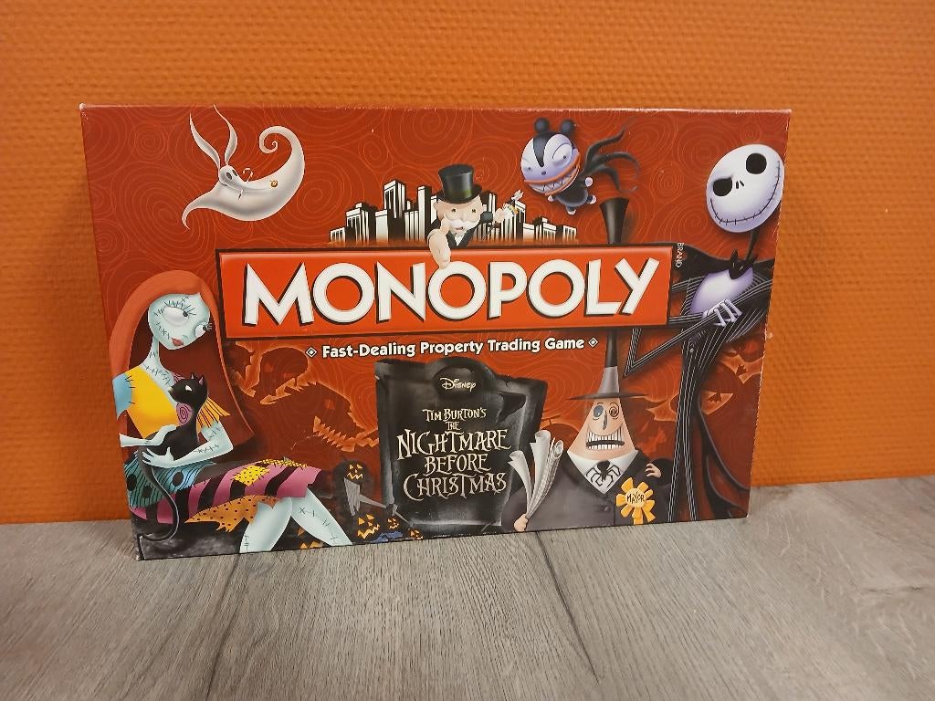 monopoly the nightmare before christmas, Hobby en Vrije tijd, Gezelschapsspellen | Bordspellen, Gebruikt, Een of twee spelers