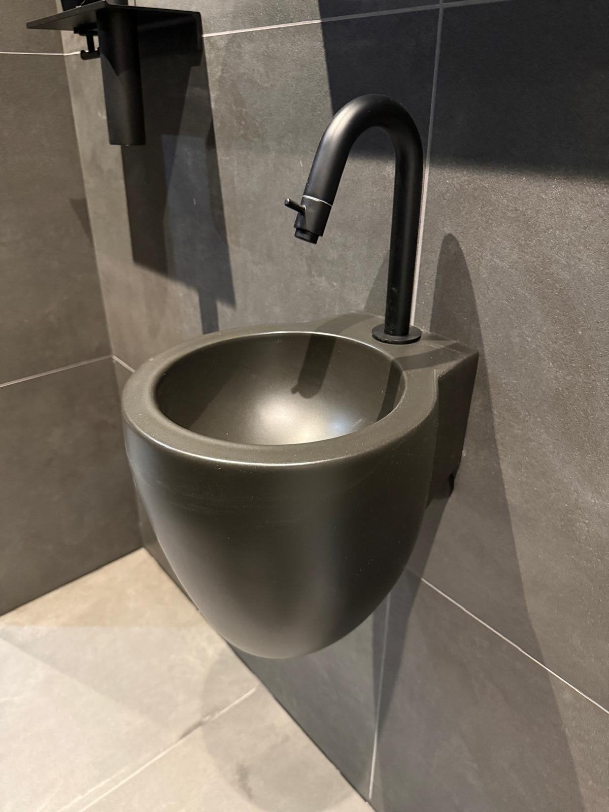 Clou Flush 6 fontein mat zwart, Ophalen, Nieuw, Wastafel