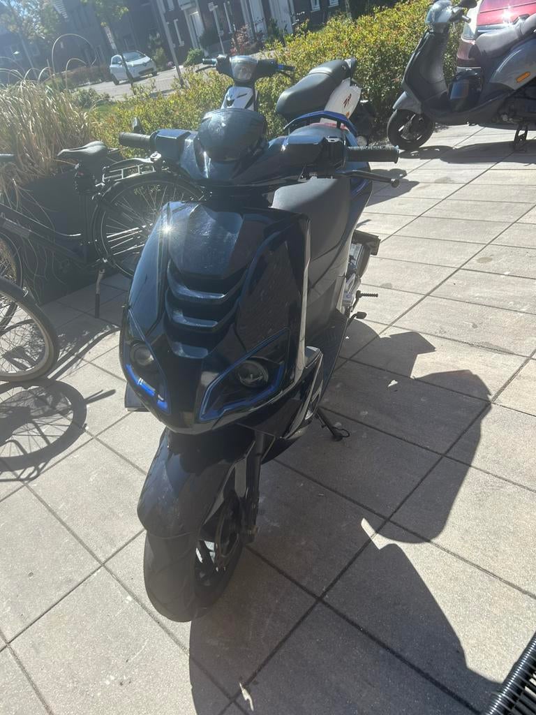Speedfight 4 Brom, Ophalen, Maximaal 45 km/u, Zo goed als nieuw, Speedfight