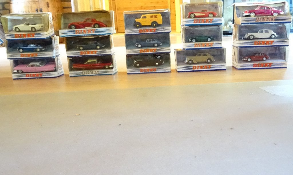 Partij Dinky Toys / Matchbox auto’s in originele verpakking, Ophalen of Verzenden, Gebruikt, Auto, Dinky Toys
