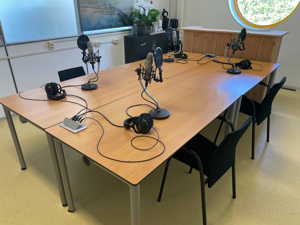 Podcast studio te koop – complete set, klaar voor gebruik, Ophalen, Zo goed als nieuw, Audio