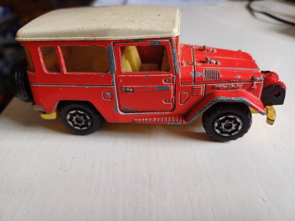 Majorettte 4x4 TOYOTA Land cruiser vintage, Ophalen of Verzenden, Gebruikt, Auto