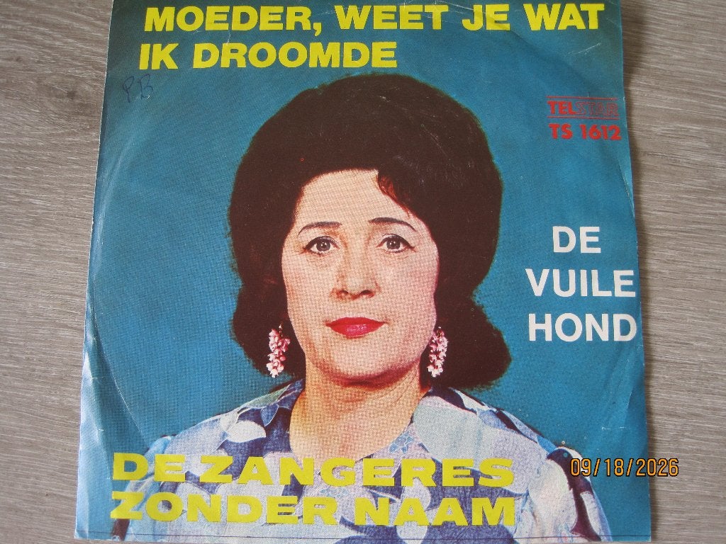 Zangeres Zonder Naam  -  De vuile hond, Fotohoes, 7 inch, Ophalen of Verzenden, Zo goed als nieuw