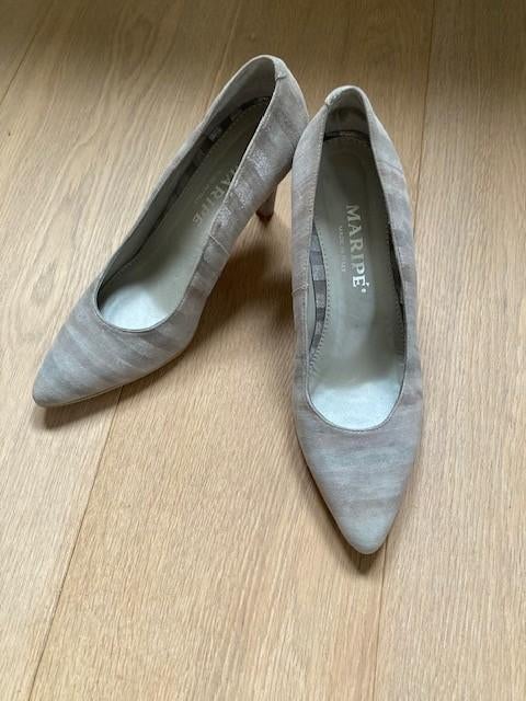 Pumps maat 37 - Maripe - grijs - Bijna nieuw, Pumps, Verzenden, Zo goed als nieuw, Maripe