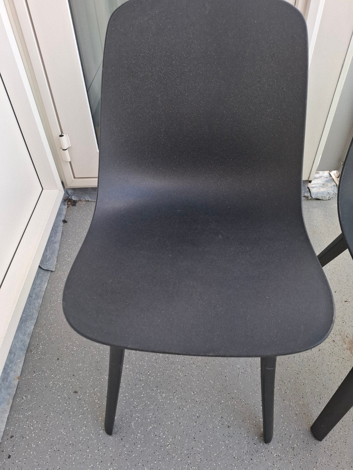 4x IKEA ODGER eetkamerstoelen, antraciet, Ophalen, Kunststof, Gebruikt, Zwart