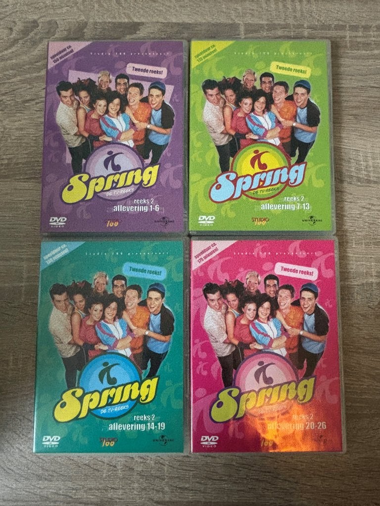 Dvd's Spring - Reeks 2 - Deel 1 t/m 4 - Aflevering 1 t/m 26, Alle leeftijden, Ophalen of Verzenden, Gebruikt, Komedie