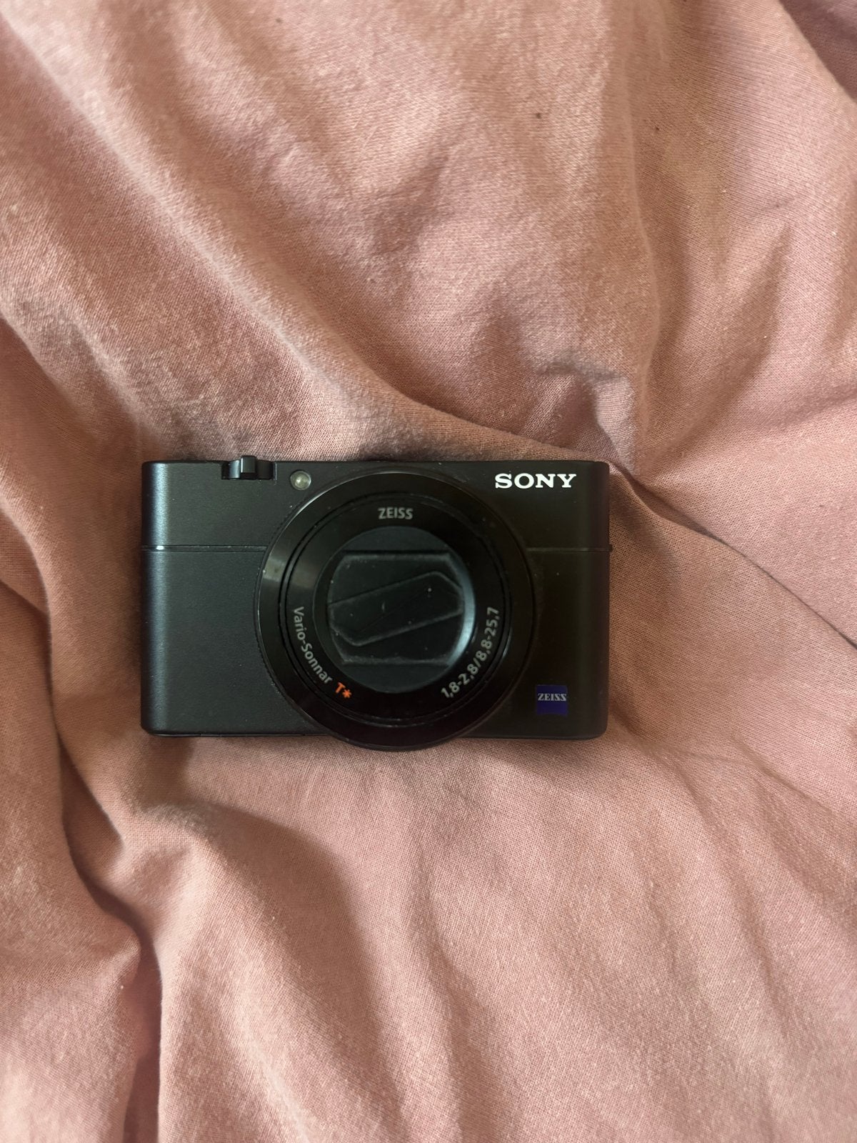 Sony Cyber-shot RX100 - Defecte accu, Verzenden, Compactcamera, Accu, Sony